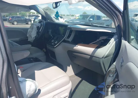 2016 Toyota Sienna Xle 7 Passenger z USA, uszkodzony, nr VIN 5TDDK3DC6GS142586